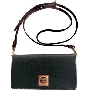 NWOT Dooney & Bourke Wexford Leather Daphne Crossbody Wallet in Black
Perfect!